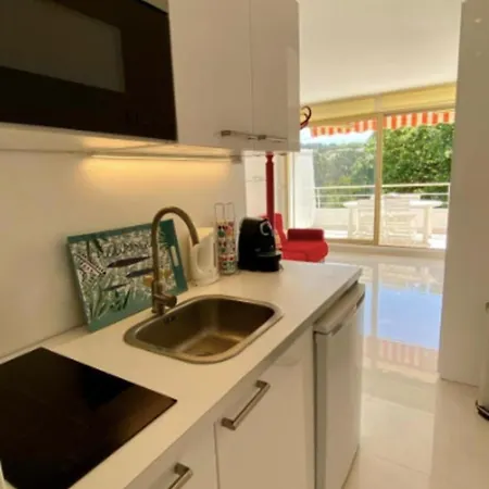 Apartment Beautiful With Shared Pool *