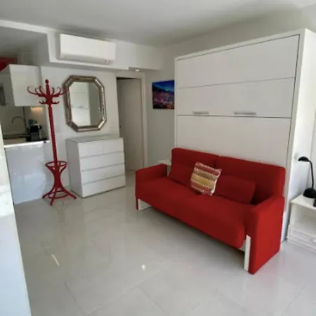 Apartment Beautiful With Shared Pool Saint-Tropez